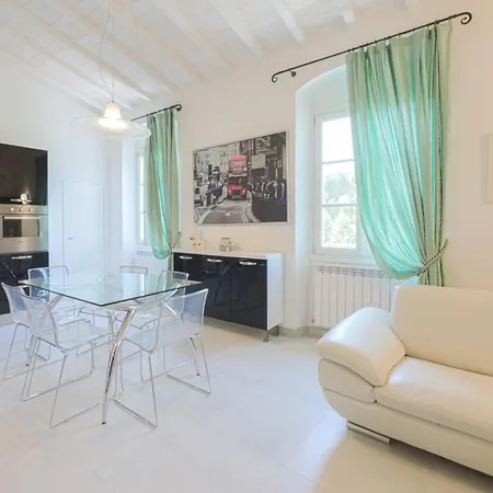 Aida Apartment *